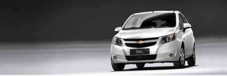 Sail es el sedán compacto que une el excelente espacio de su maletero de 370 litros a muchos ítems de confort y económico motor.